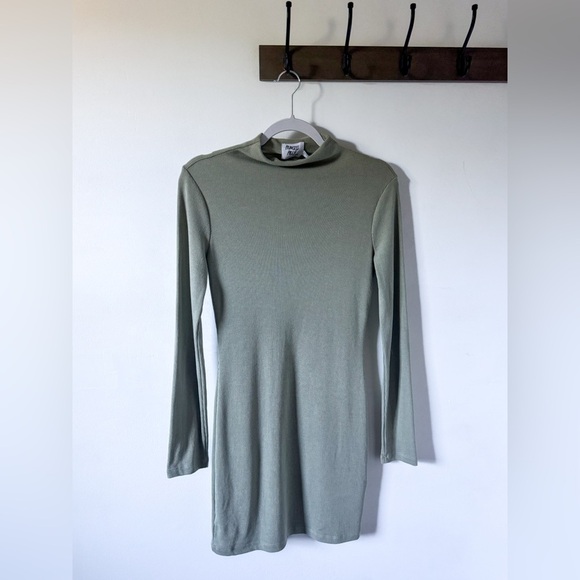 Princess Polly Long Sleeve Green Dress - Picture 4 of 8